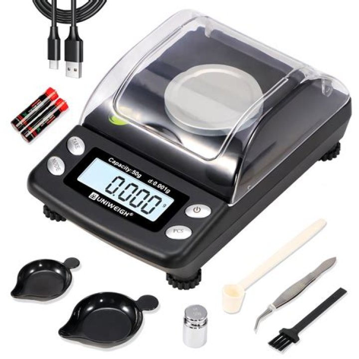 Are manual or digital scales more accurate?