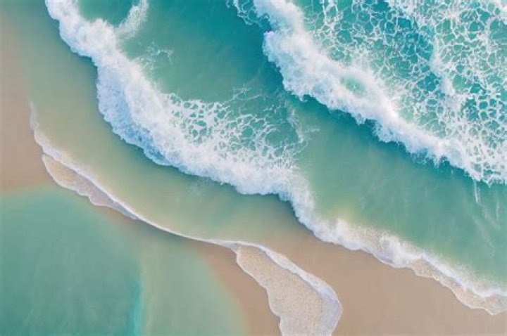 Are there tides in the Mediterranean Sea?