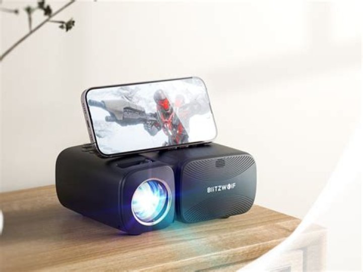 Can I connect my phone to a projector?
