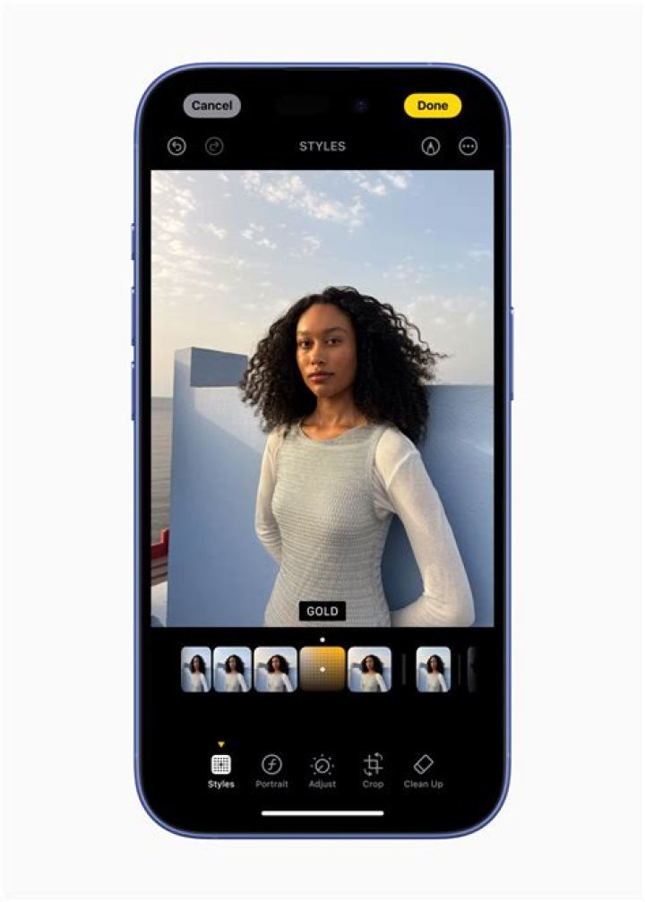 Can iPhone XR take portraits?