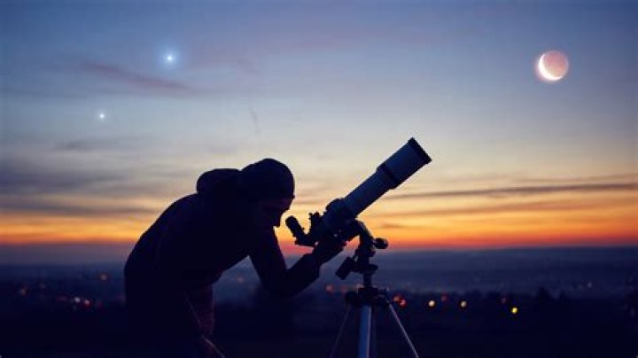 Can you look at the sun in space?