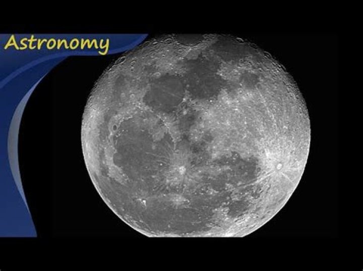 Can you see stars through the moon?