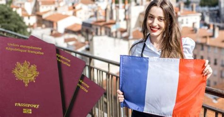 ¿Cuál es la nacionalidad de Francia?