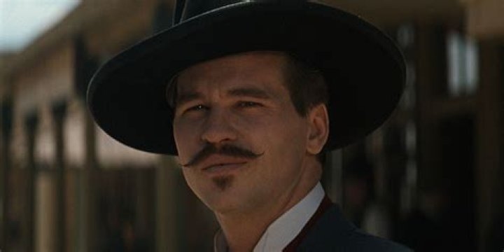 Did Val Kilmer do the singing in the doors?