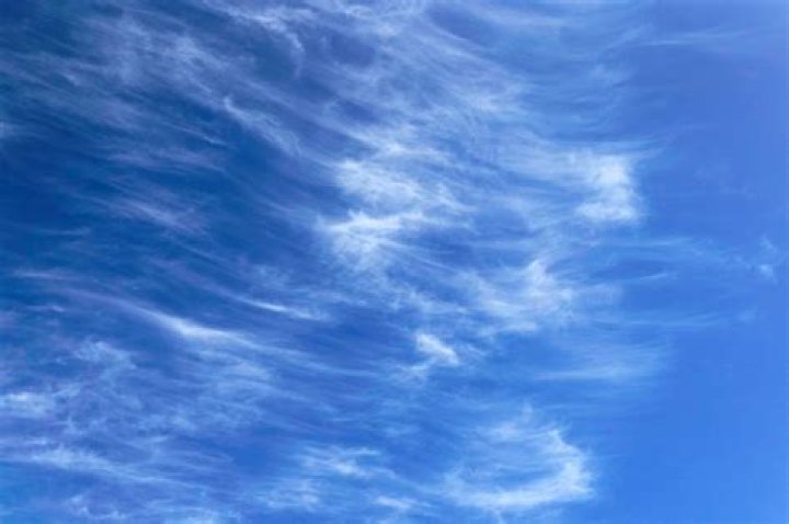 Do cirrus clouds precipitate? | ContextResponse.com