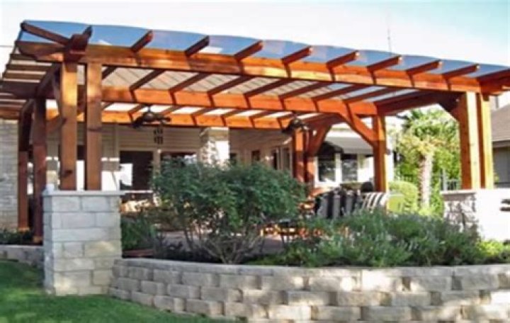 Do I need a permit to build a pergola in Florida?