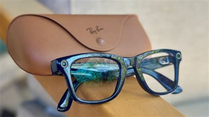 Do Ray Ban sunglasses block blue light?
