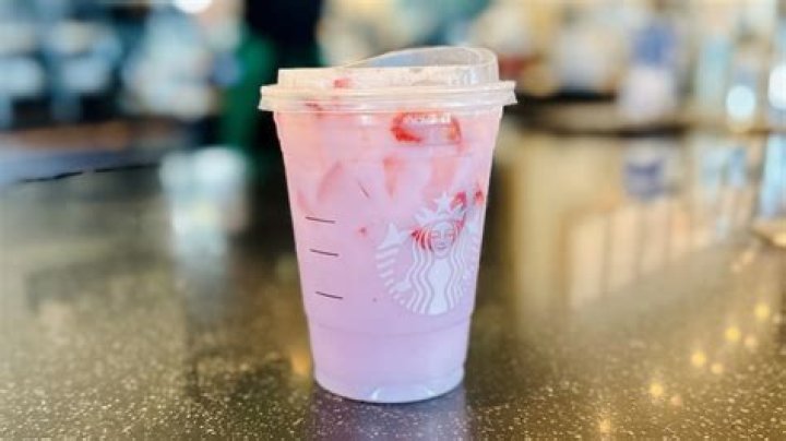 Do UK Starbucks have pink drinks?