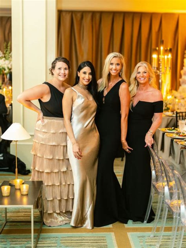 Do you have to wear black to a black tie event?