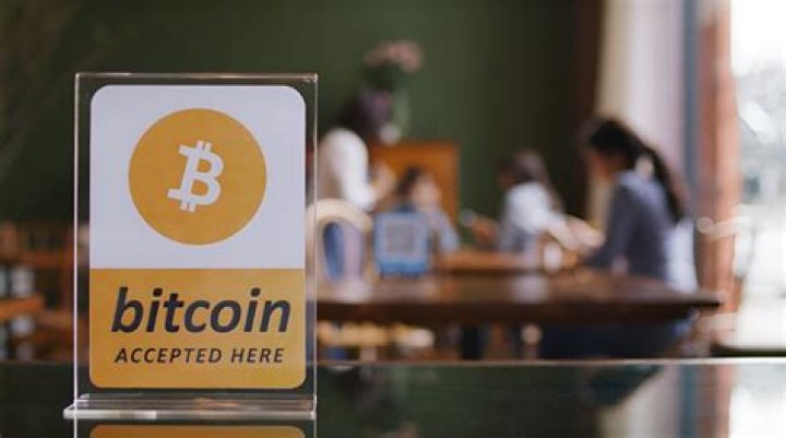 Does Amazon accept bitcoin 2018?