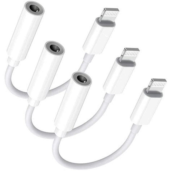 Does iPod Touch have 3.5 mm jack?