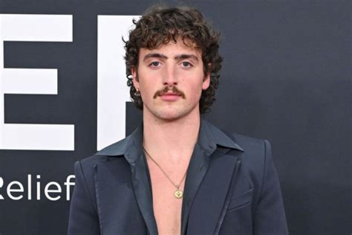 Does Robby Benson have a son?