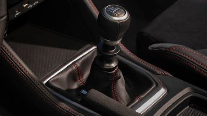 Does Subaru come in manual transmission?