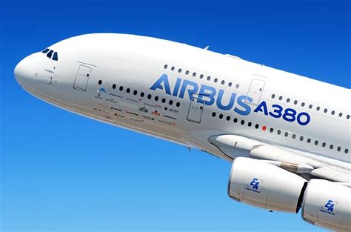 Does the a380 have a flight engineer?