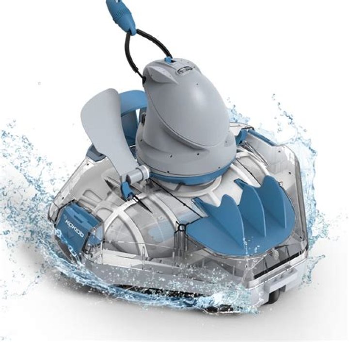 How are robotic pool cleaners powered?