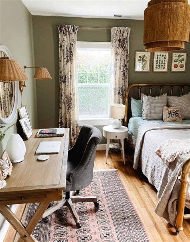 How can I decorate my guest bedroom and office?