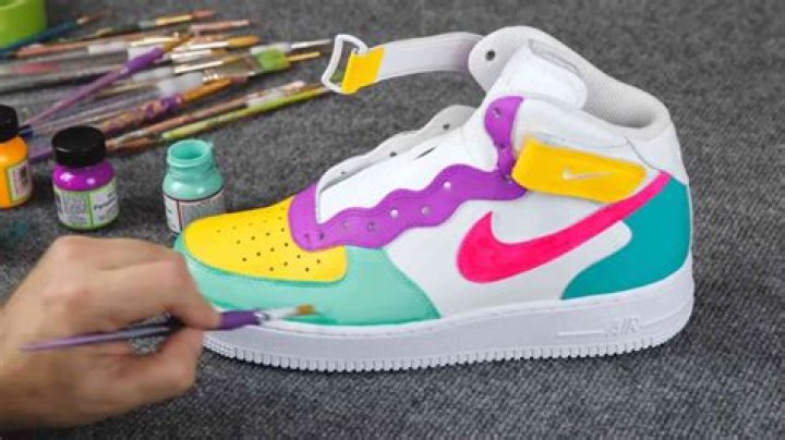 How can I decorate my shoes?