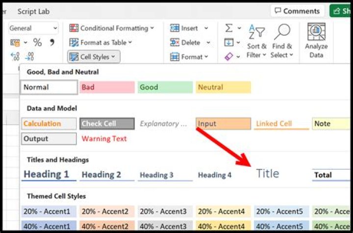How do I apply the total cell style in Excel 2016?