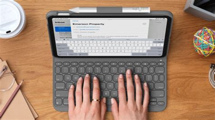 How do I connect my Microsoft keyboard to my iPad?