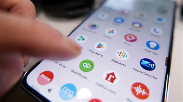 How do I download apps to my Samsung Galaxy watch?