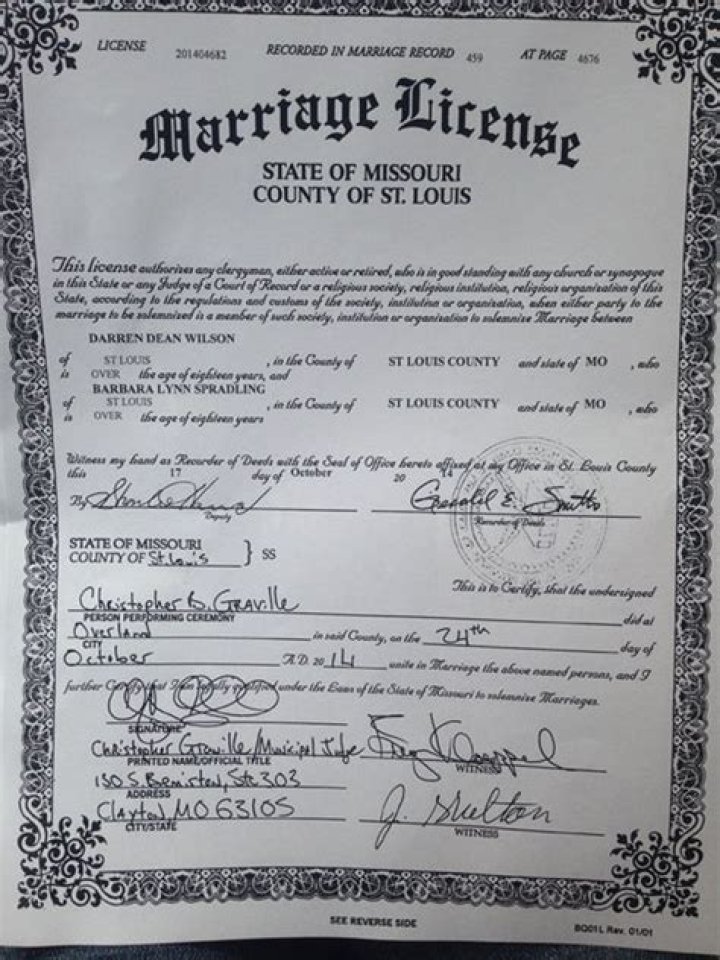 How do I get a marriage license in St Louis County Missouri?