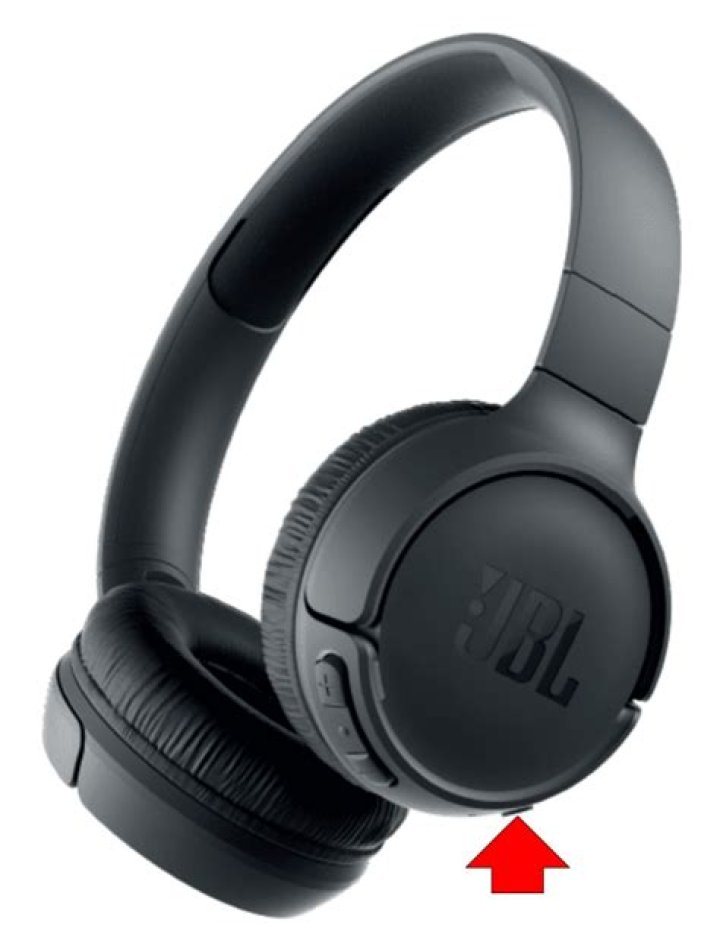 How do I pair my JBL Everest 750?