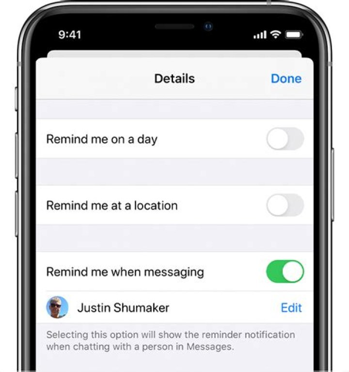 How do I set a reminder alert on my iPhone?