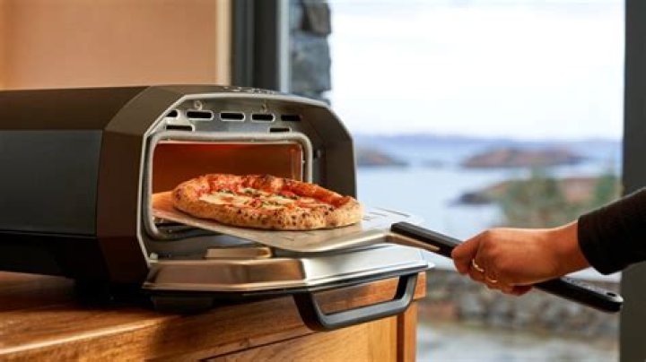 How do I set my pizza in the oven?