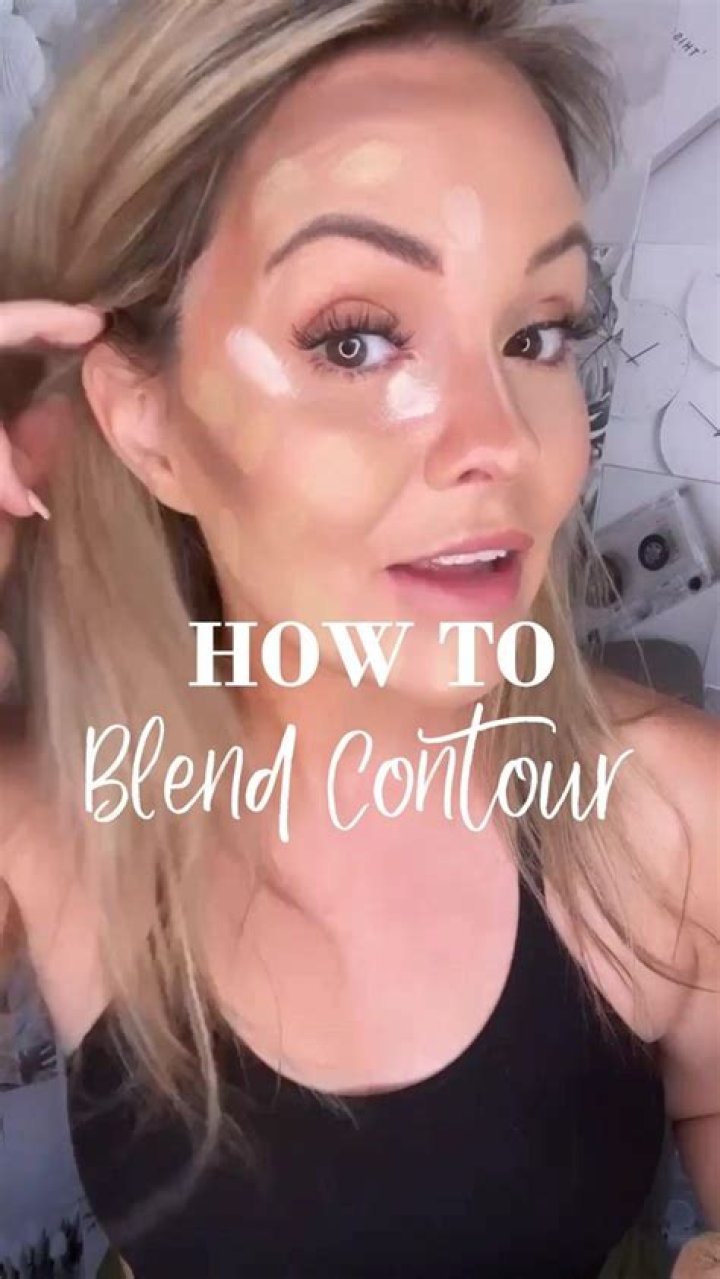 How do you blend cream foundation?