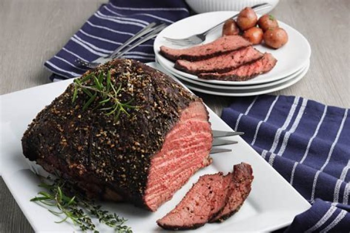How do you cook beef knuckle slices?