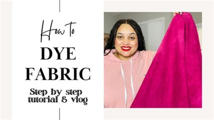 How do you dye fabric in a bucket?