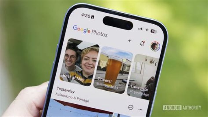 How do you find pictures of people?