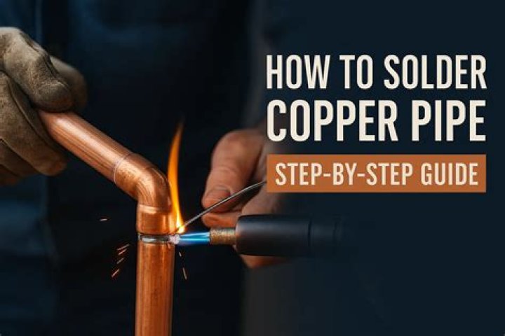 How do you fit compression fittings to a copper pipe?