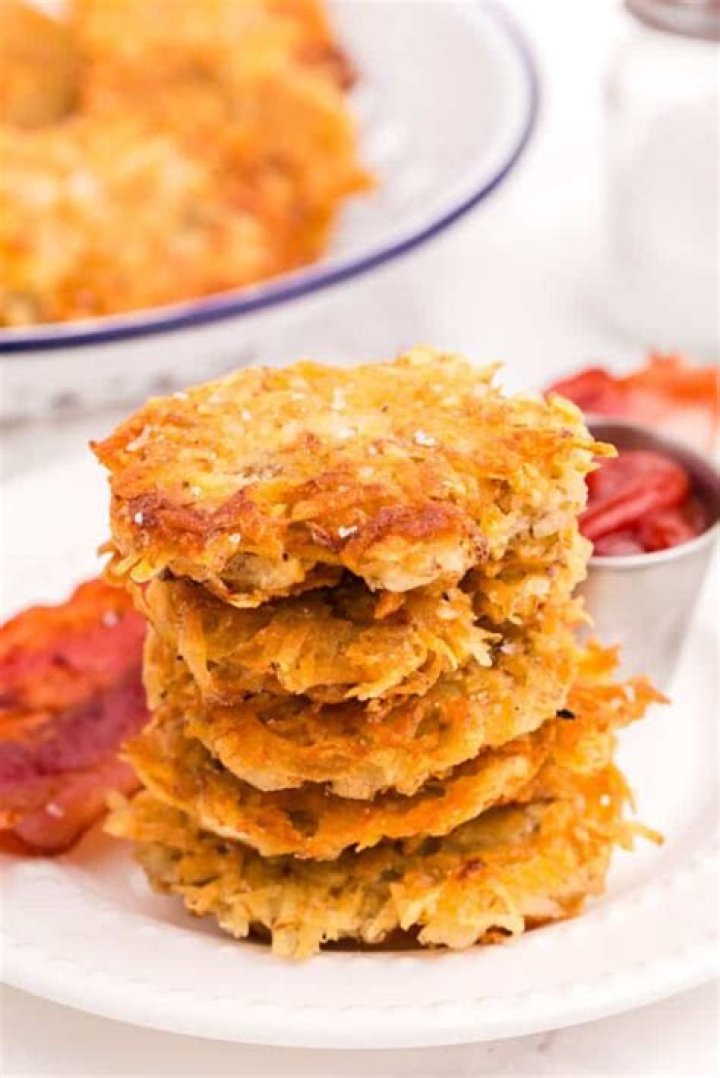 How do you get moisture out of potatoes for hash browns?