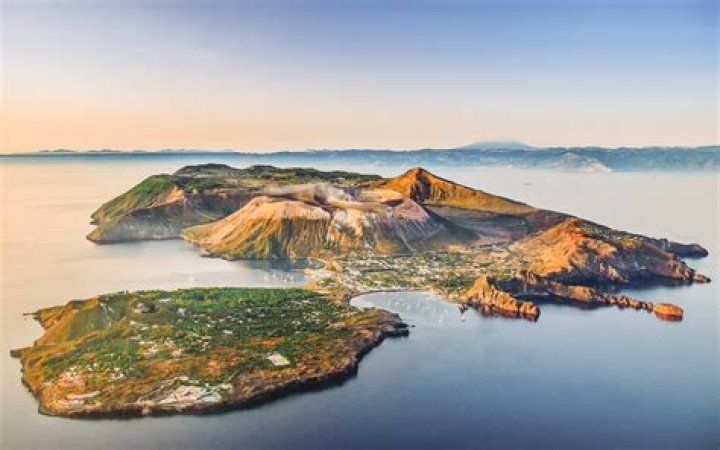 How do you get to the Aeolian Islands?