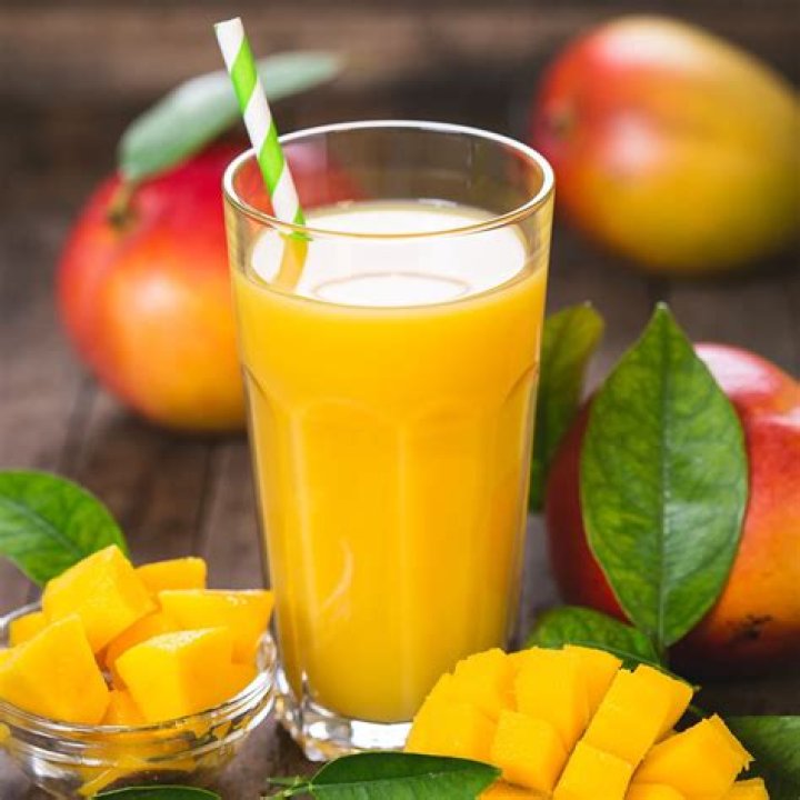 How do you juice a mango?