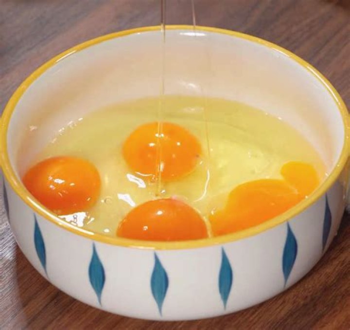 How do you make solid eggs?