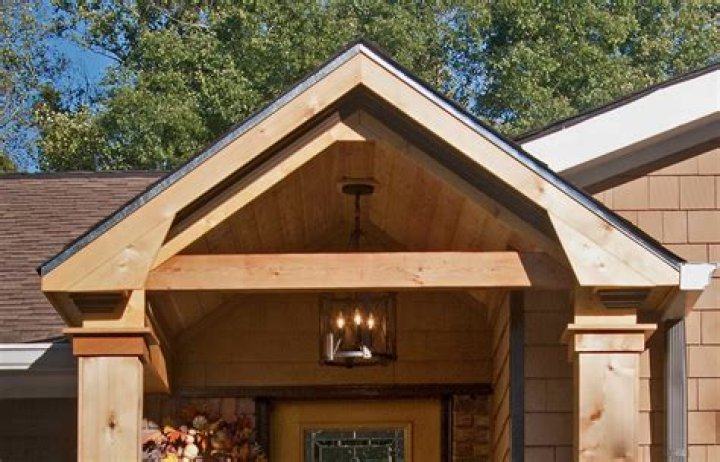 How do you price a roof?