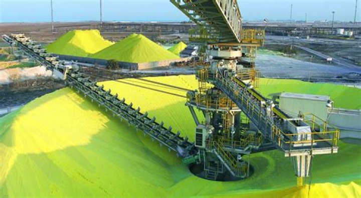 How do you separate Sulphur from iron?