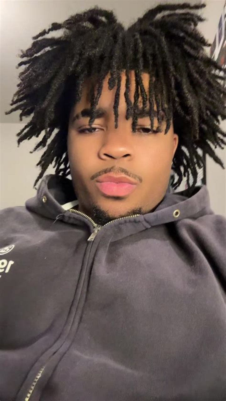 How do you shampoo dreads?