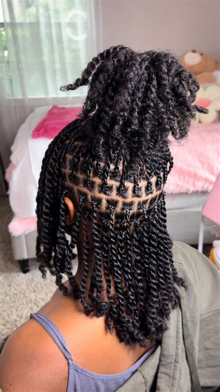 How do you use plant twists?
