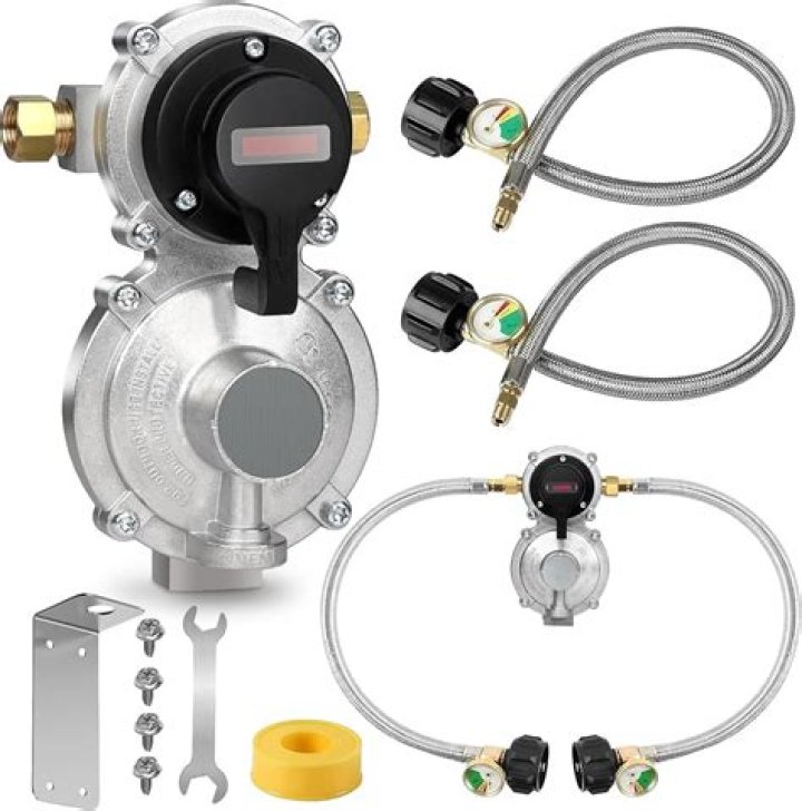 How does the safety valve on a propane tank work?