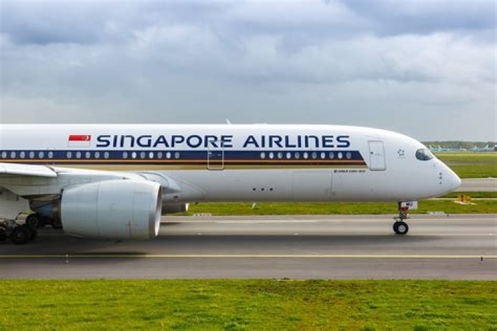 How far is Singapore from Bangkok by plane?
