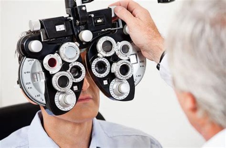 How is a refraction test done?