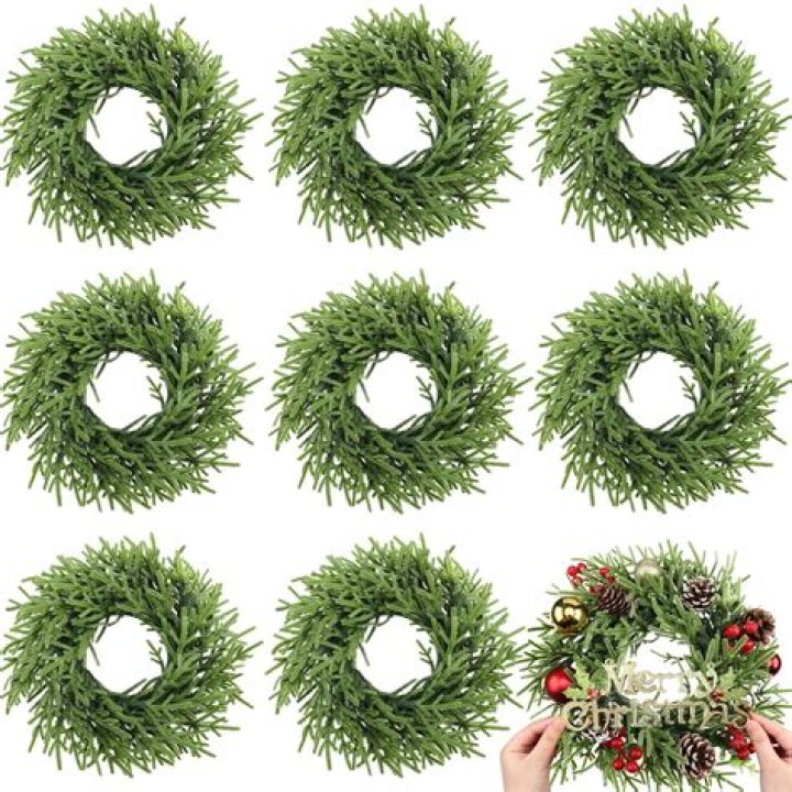How long do evergreen wreaths last?