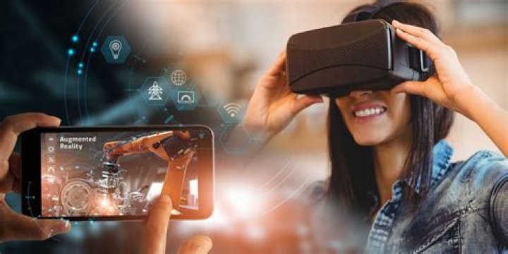How many augmented reality apps are there?