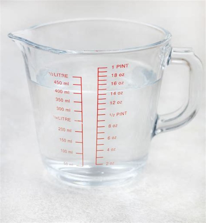 How many liters are in 90 oz?