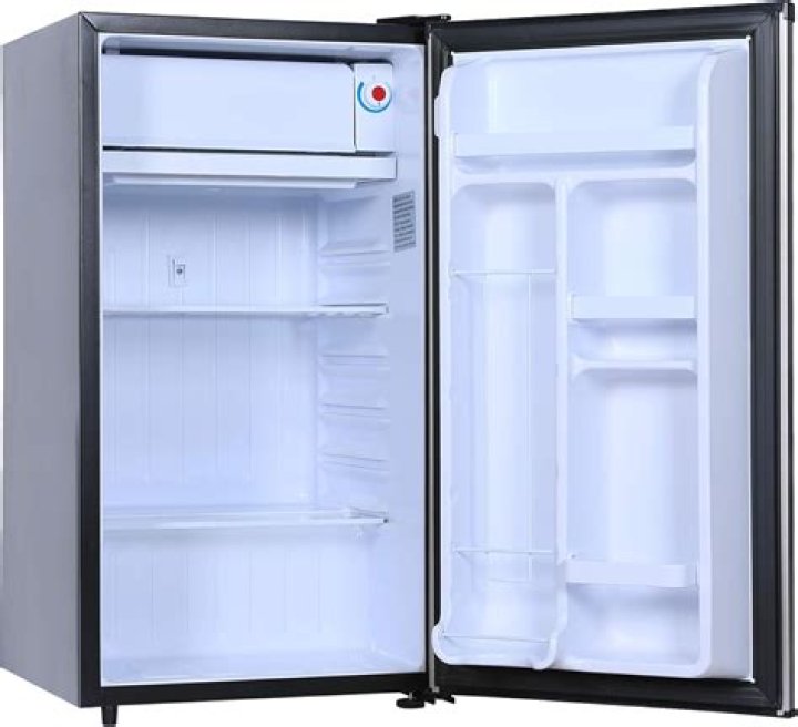 How many watts does a refrigerator draw?