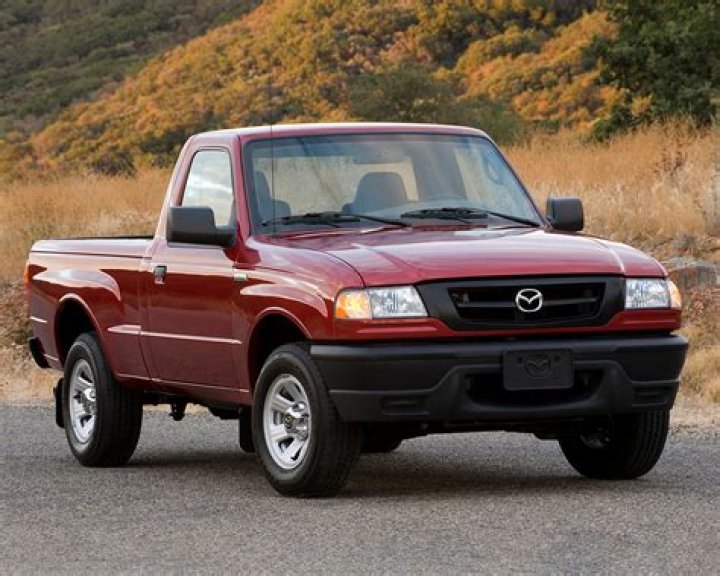 How much can a Mazda b2300 tow?