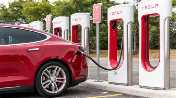 How much does it cost to charge at a Tesla supercharger?